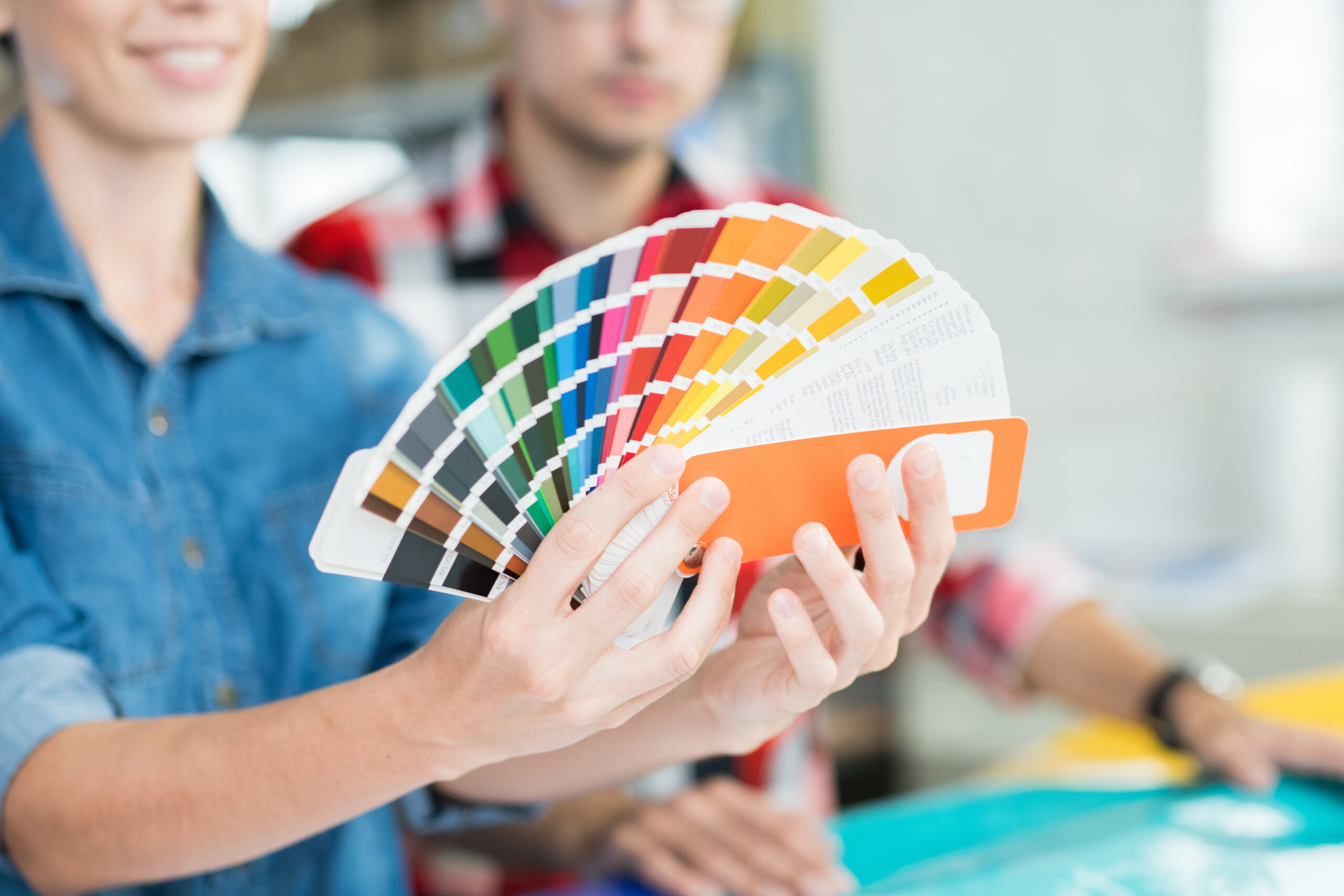 Discovering and Naming Basic Colors
